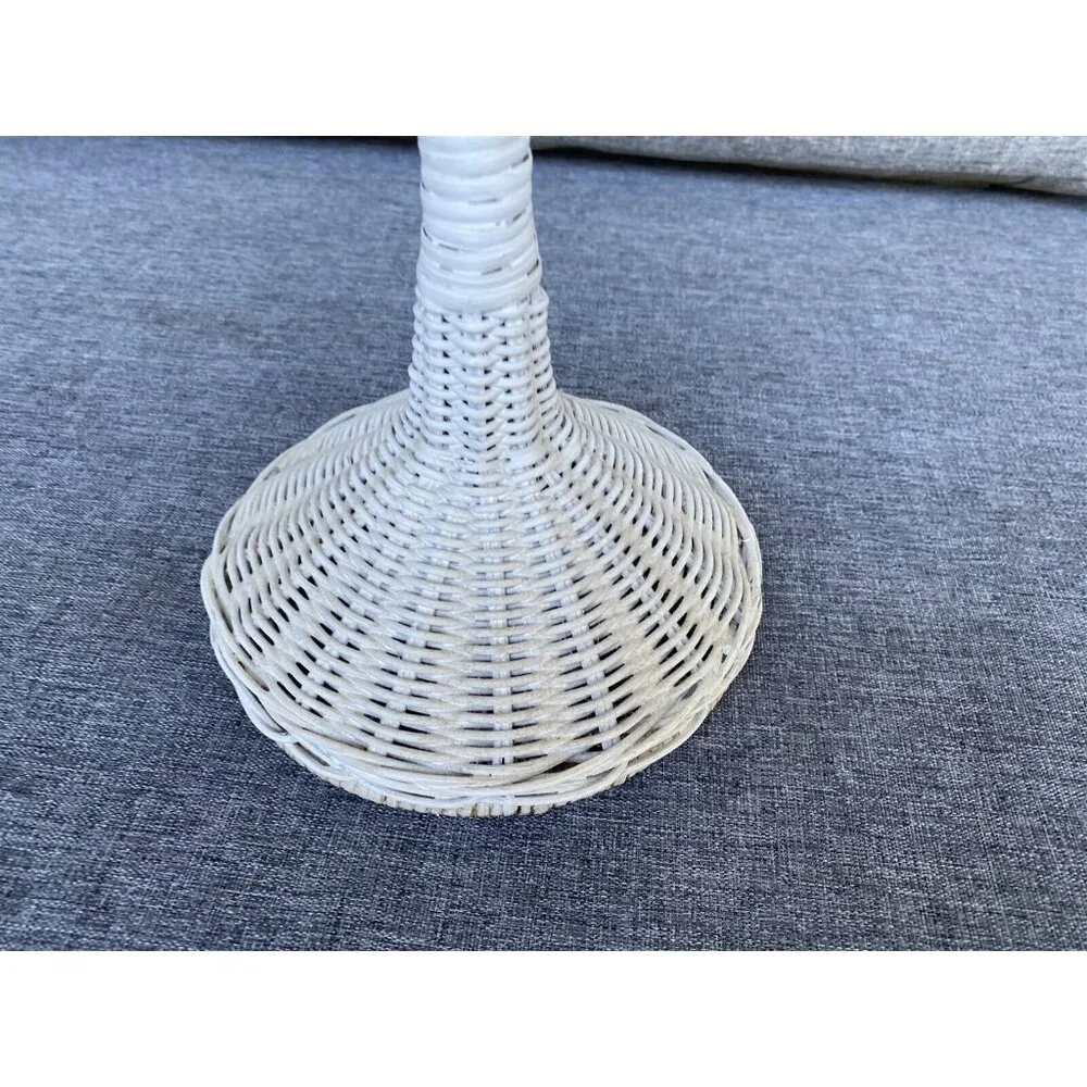 Vintage Wicker White Guest Fingertip Towel Holder Stand Bathroom White Boho